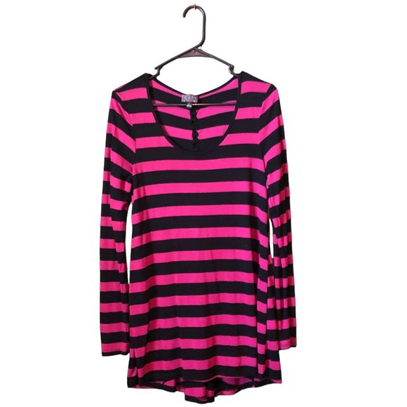 CMM Black & Plum Top - Picture 4 of 7